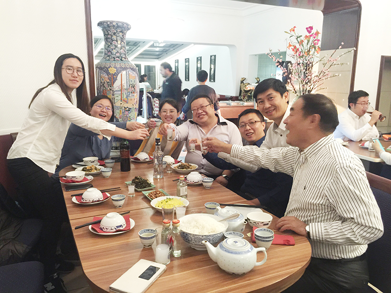 2017年華埠集團(tuán)在德國(guó)與客戶進(jìn)行商談活動(dòng)