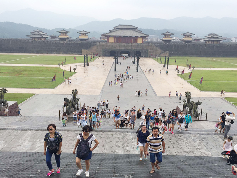 華埠集團(tuán)2015年組織橫店公司年度活動(dòng)